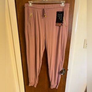 NWT Women’s Plus Size Bae City Dry Rose (Pink) Soft Joggers with Gold Zippers 2X